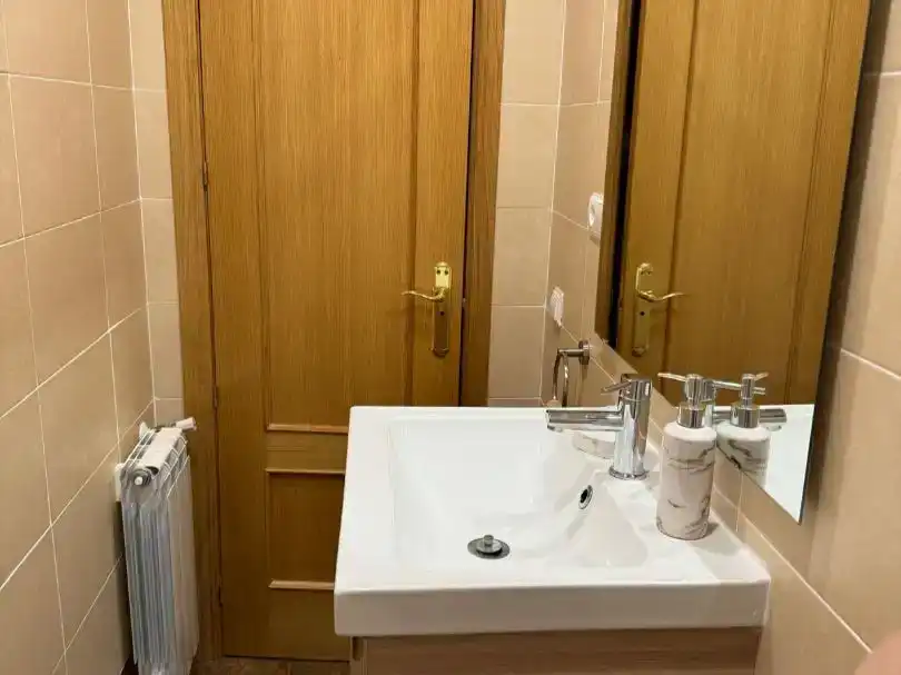 Baño de Piso en venta en Torralba de Calatrava con Aire acondicionado, Trastero y Amueblado