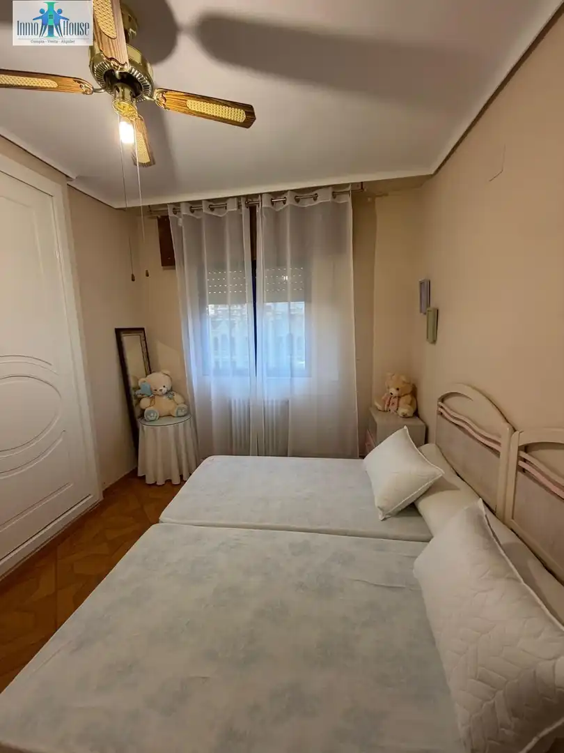 Flat for rent in Feria