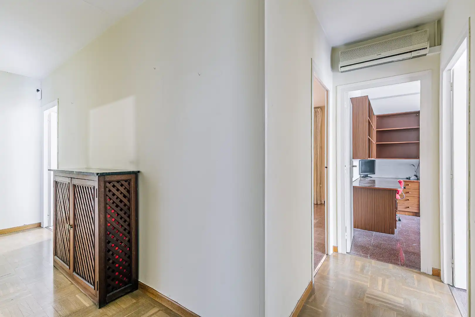 Flat with terrace for sale in Gran Via de Carles III, imagen 29