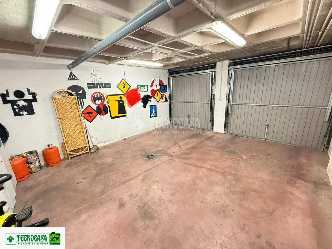 Parking of Flat for sale in Ciudad Real  with Air Conditioner and Heating