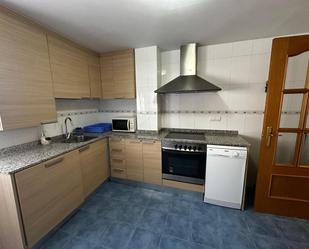 Cuina de Apartament de lloguer en Villamediana de Iregua amb Calefacció, Traster i Moblat