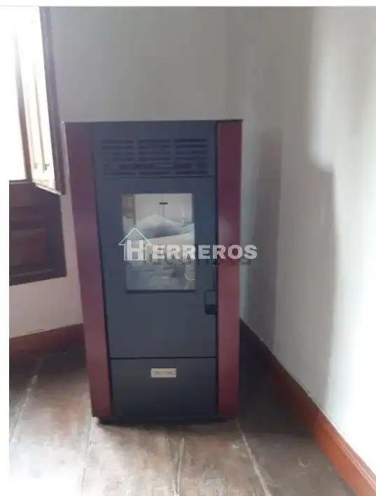 Casa o chalet en venta en Villanueva de Cameros con Calefacción, Trastero y Balcón