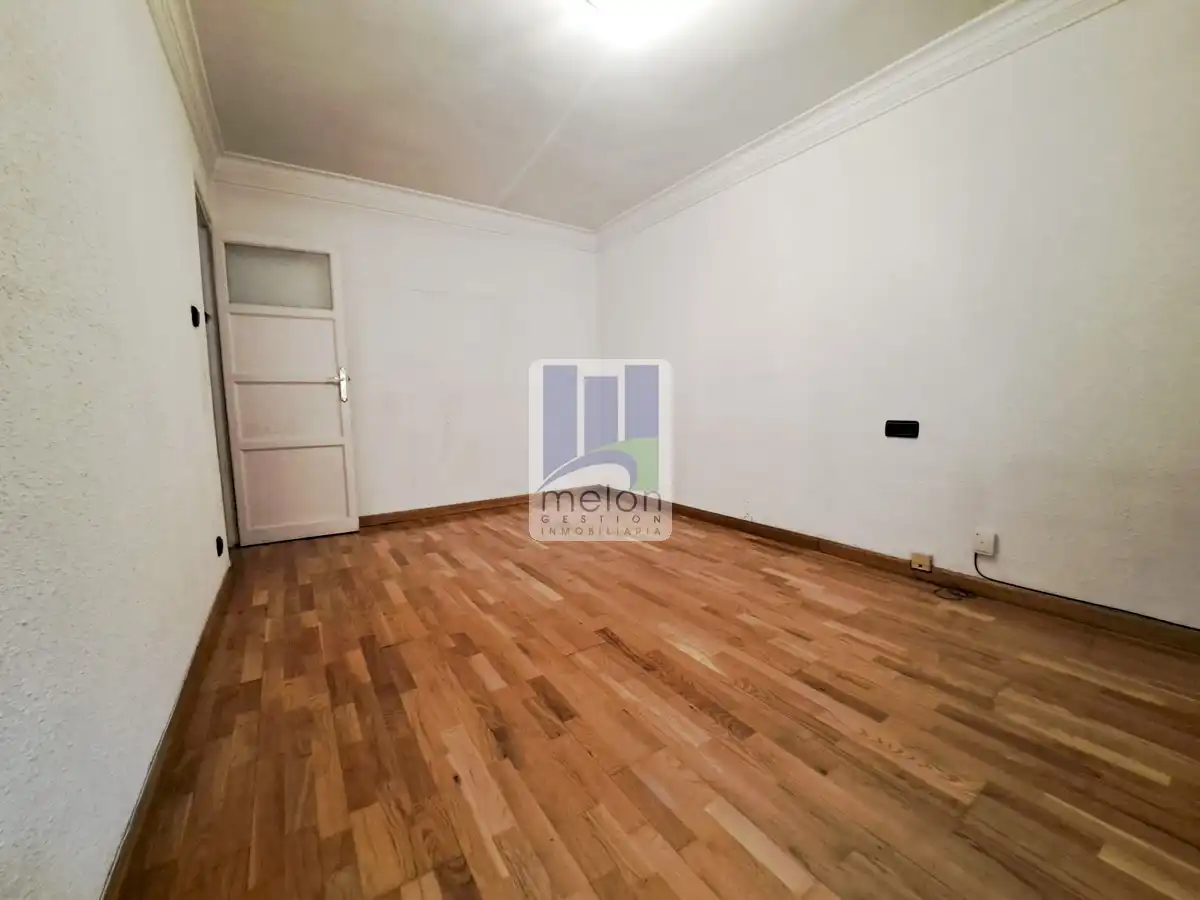Schlafzimmer von Wohnung zum Verkauf in Burgos