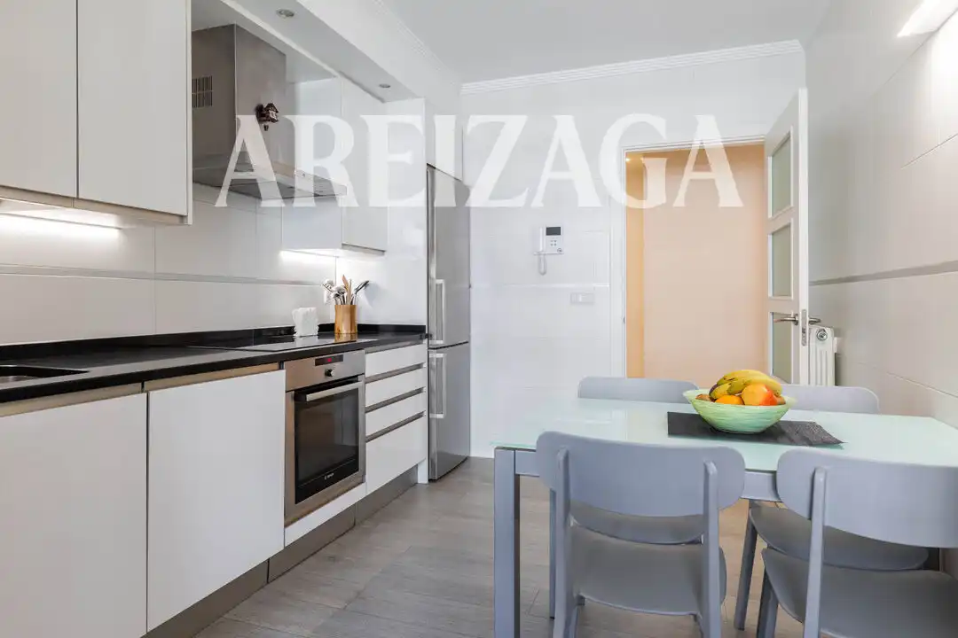 Cocina de Piso en venta en Donostia - San Sebastián  con Aire acondicionado, Calefacción y Terraza