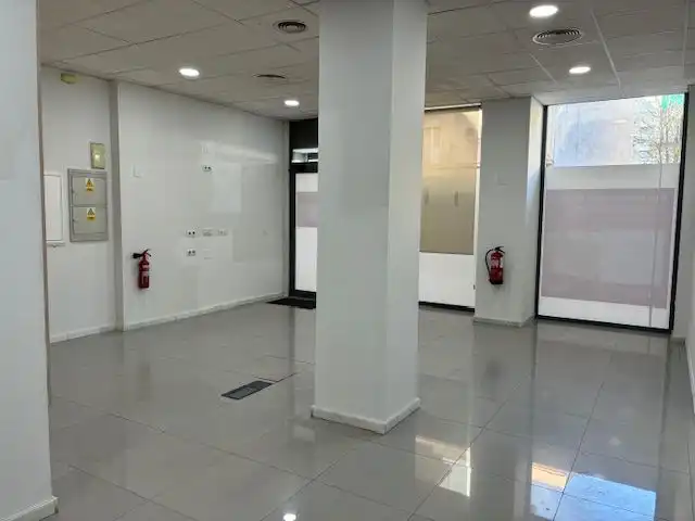 Local de alquiler en Málaga con Aire acondicionado