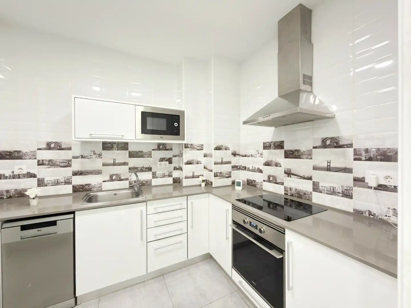 Cocina de Piso en venta en Barcelona con Aire acondicionado, Calefacción y Trastero