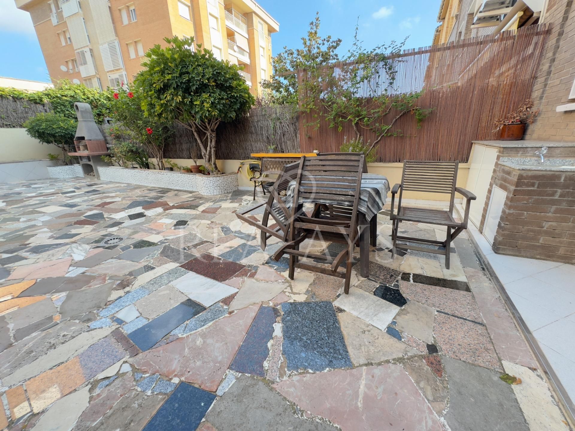 Terrassa de Casa adosada en venda en Viladecans amb Terrassa, Traster i Balcó