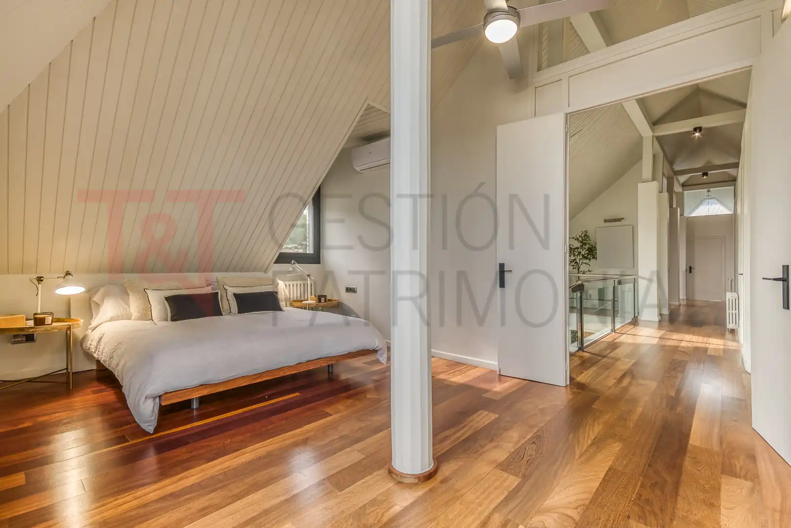 Habitación de Casa o chalet en venta en Canovelles con Aire acondicionado, Calefacción y Jardín privado
