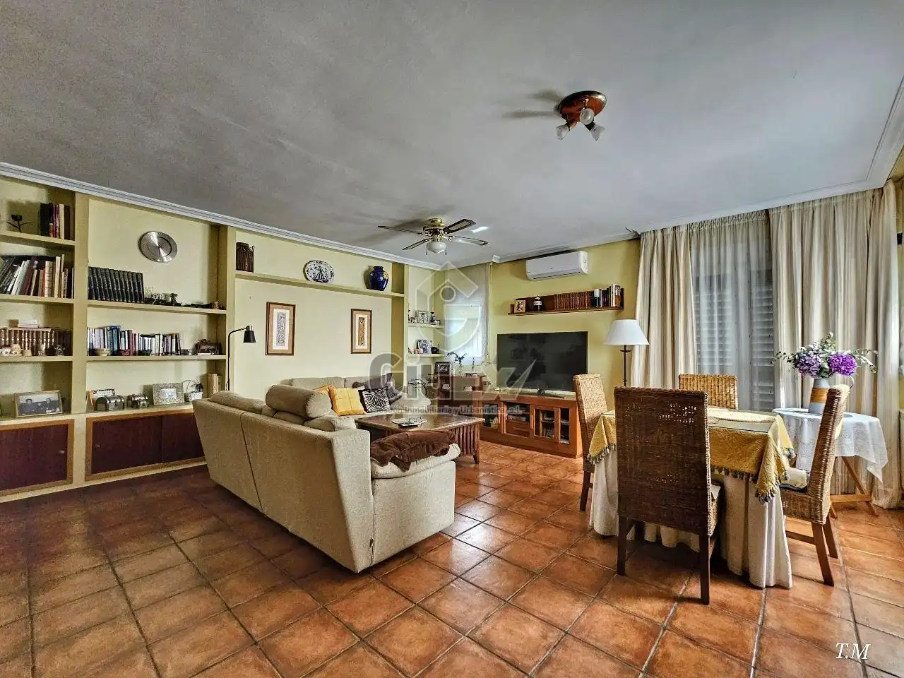 Living room of Houses for sale in Cáceres  with Heating, Terrace and Storage room