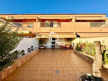 Casa a schiera con giardino in vendita a Ses Figueretes - Platja d'en Bossa - Cas Serres