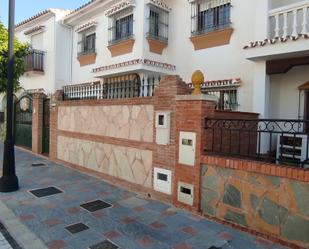 Vista exterior de Casa o xalet en venda en Fuengirola amb Aire condicionat, Calefacció i Terrassa