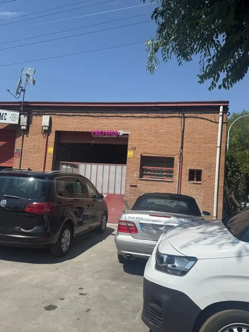 Parking de Nave industrial en venta en Alcalá de Henares