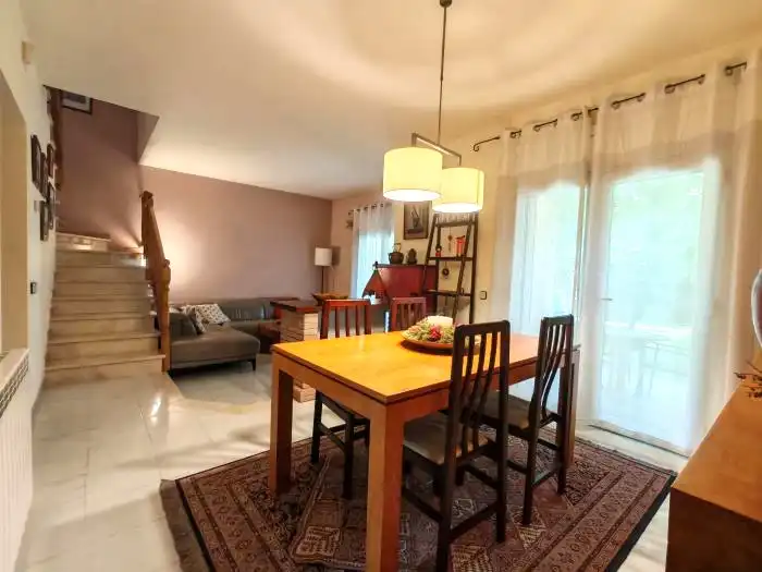 Comedor de Casa adosada en venta en Lliçà d'Amunt con Aire acondicionado, Calefacción y Jardín privado