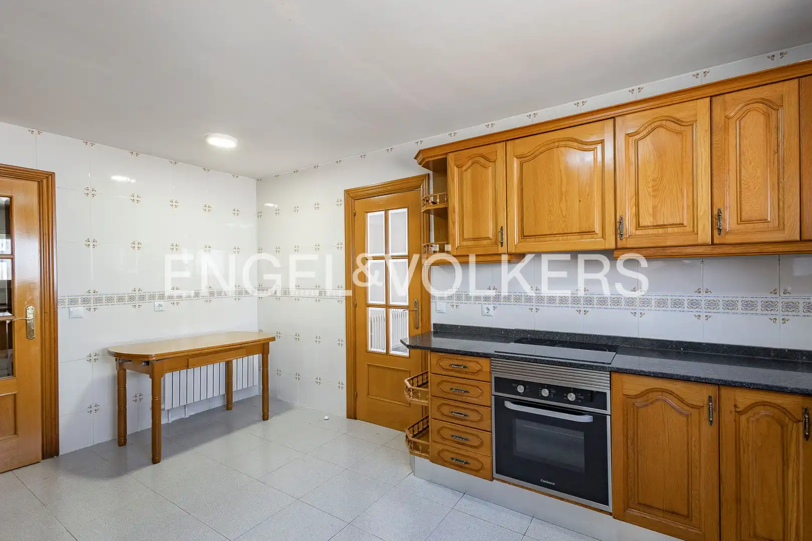 Cocina de Casa o chalet de alquiler en Viladecans con Aire acondicionado, Calefacción y Jardín privado