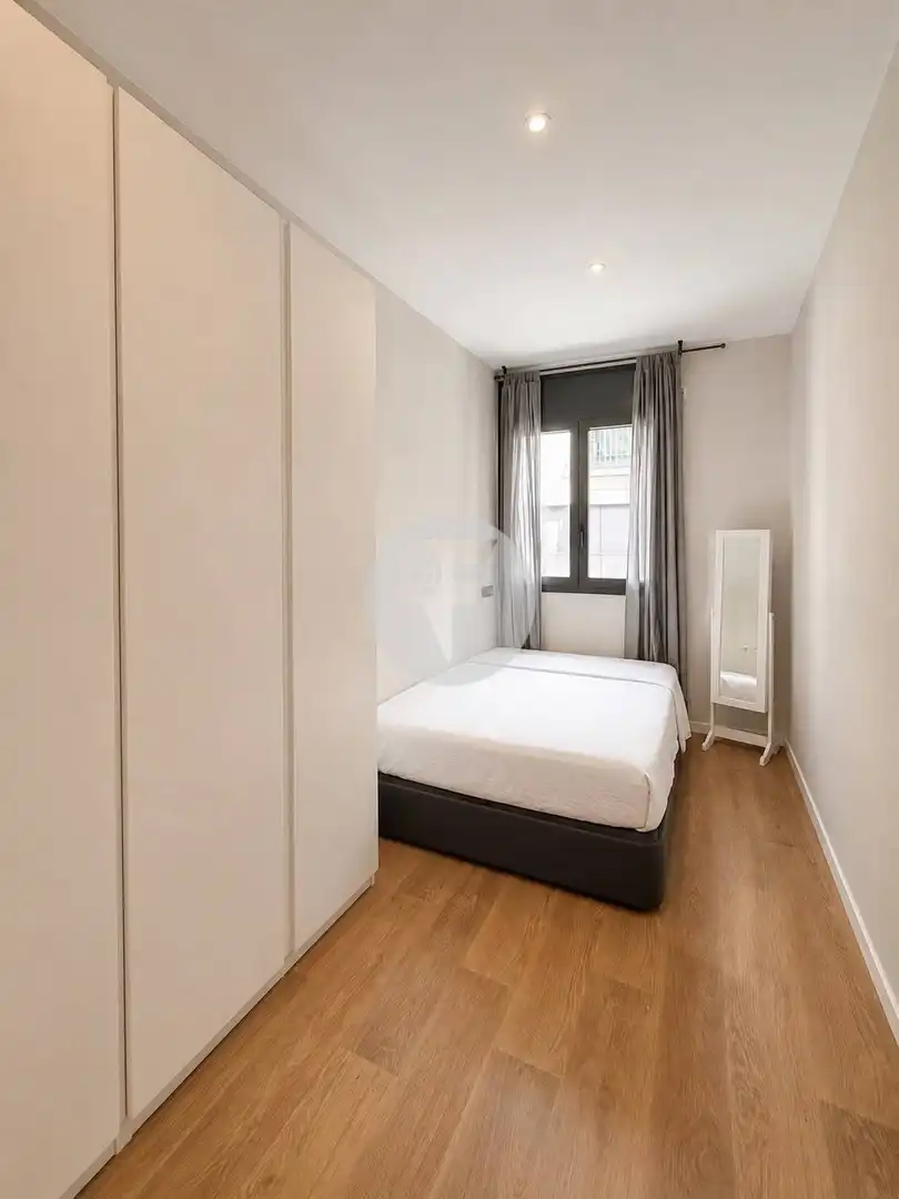 Casa aparellada amb terrassa en venda a Ponent, imagen 11