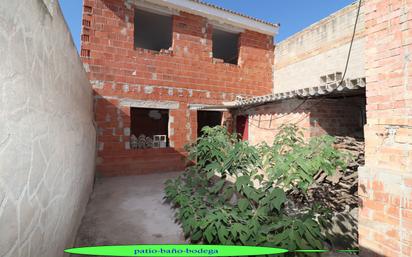 Exterior view of Single-family semi-detached for sale in Cazorla  with Terrace and Balcony