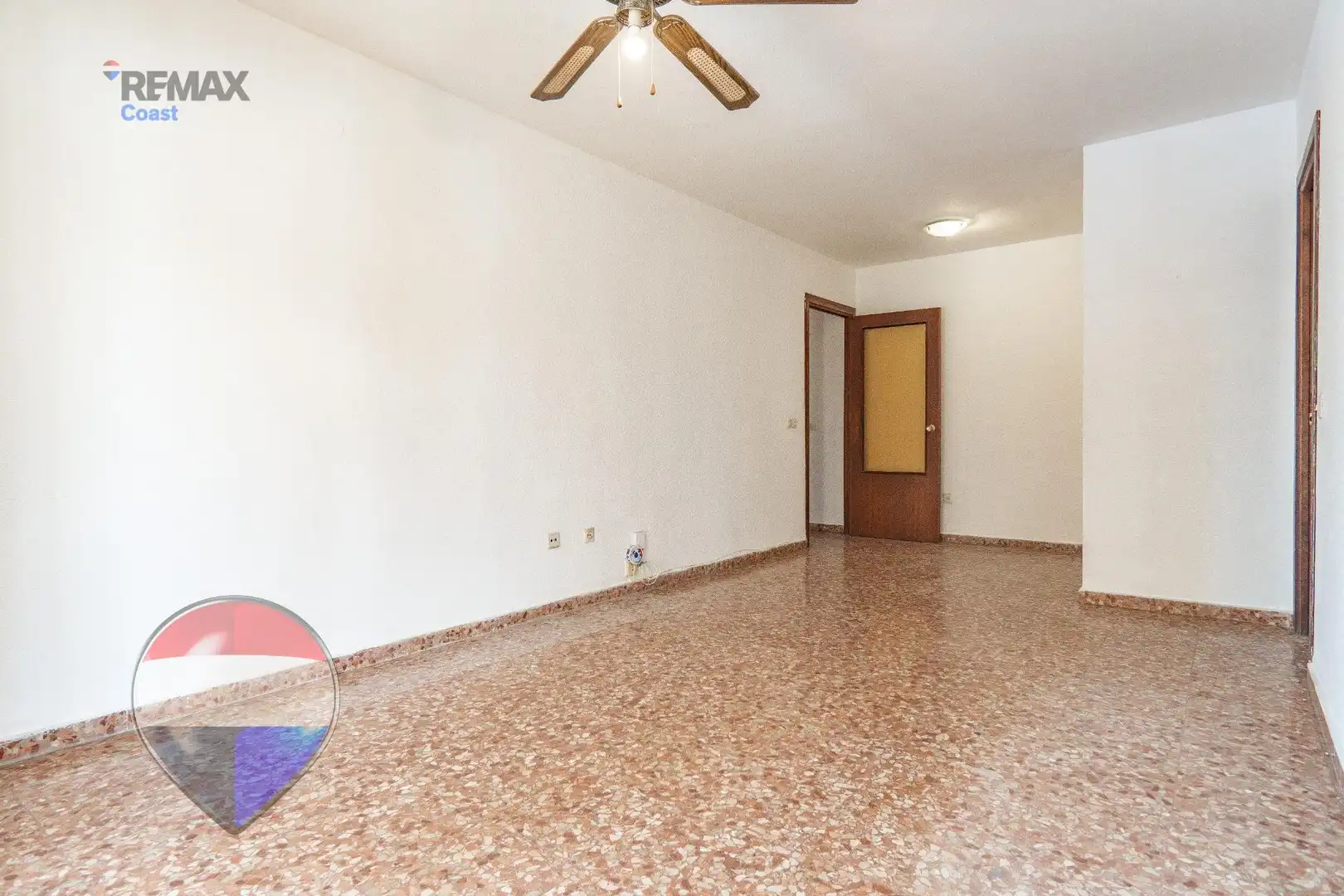 Wohnung zum Verkauf in Rincón de la Victoria mit Privatgarten, Terrasse und Gemeinschaftspool