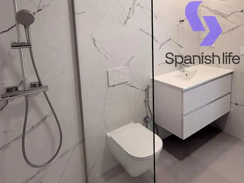 Baño de Apartamento en venta en Finestrat con Trastero y Piscina