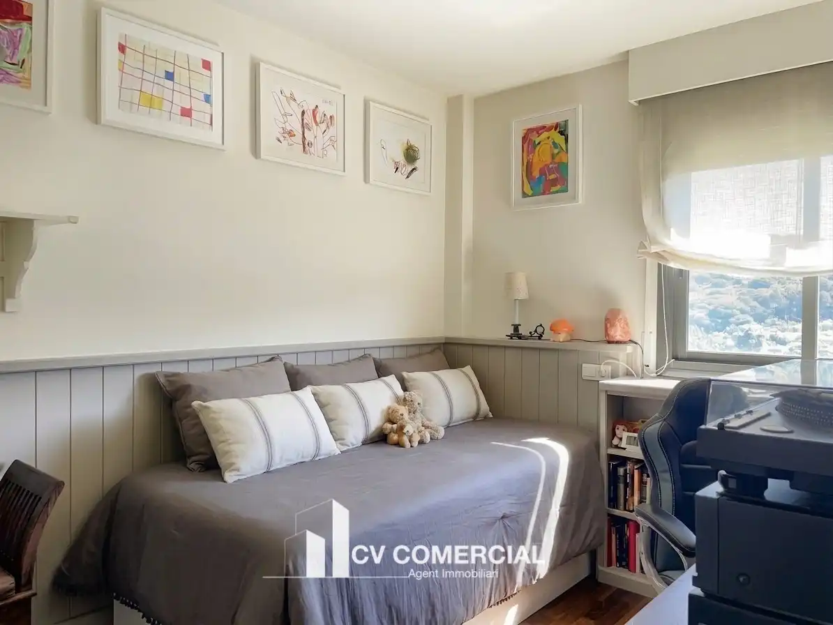 Habitación de Ático en venta en Tiana con Aire acondicionado, Calefacción y Parquet