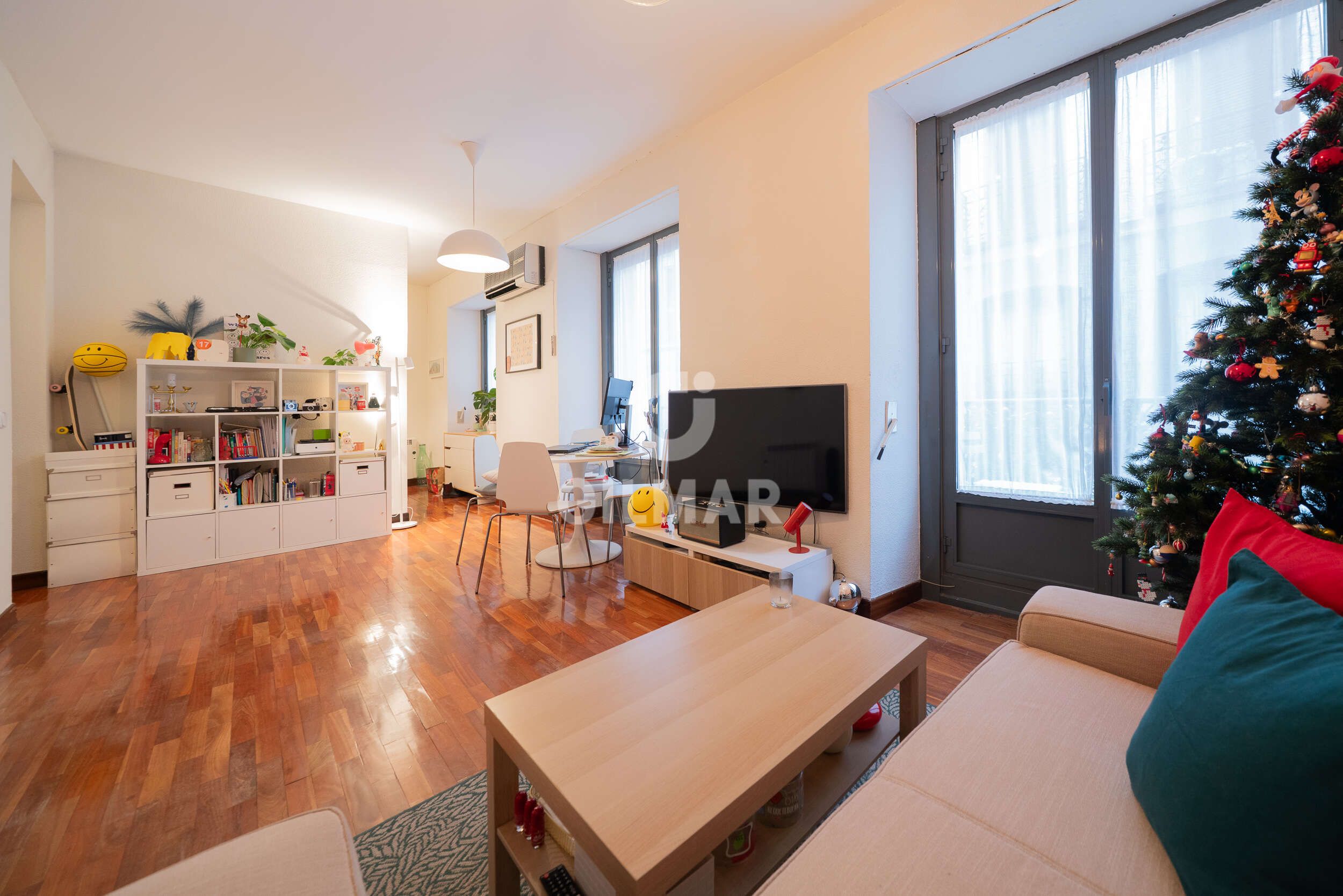 Living room of Flat for sale in  Madrid Capital  with Heating