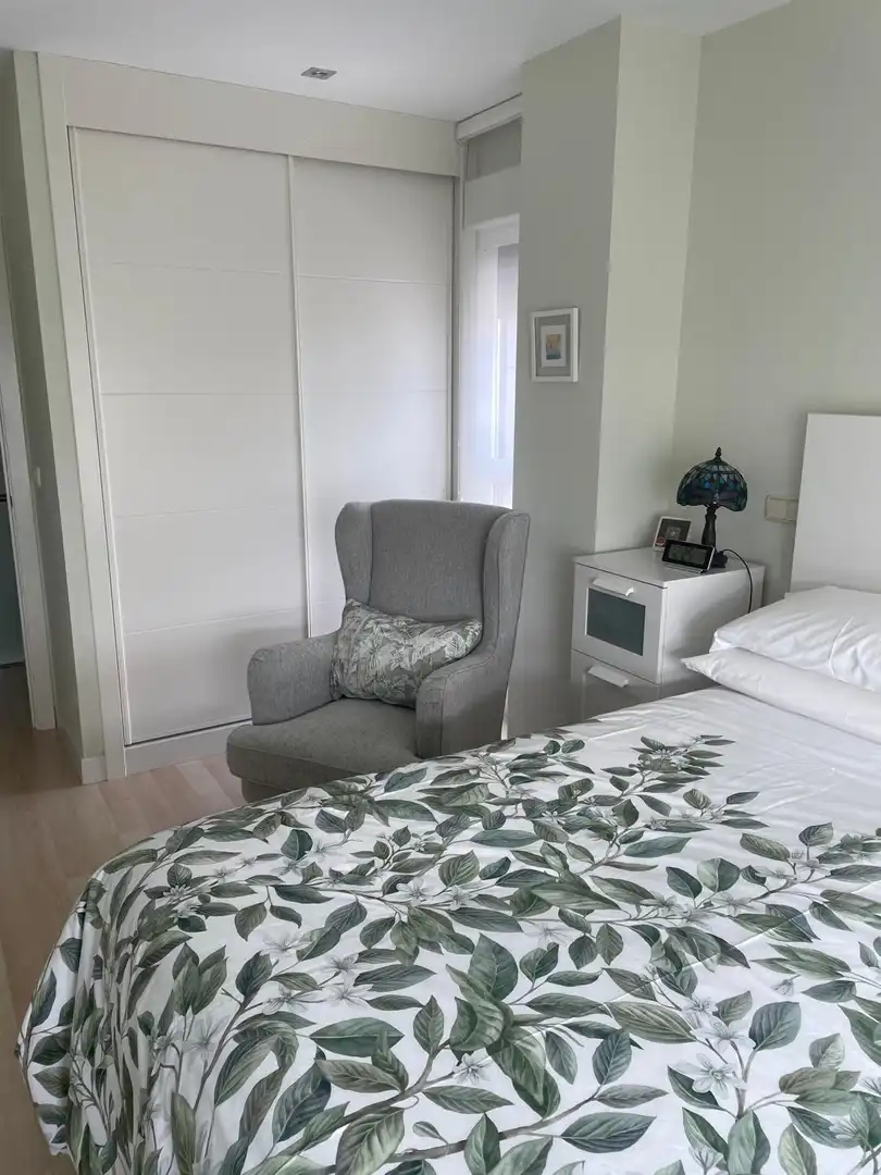 Bedroom of Flat for sale in San Lorenzo de El Escorial  with Heating, Terrace and Storage room
