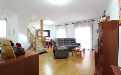 Living room of Single-family semi-detached for sale in  Barcelona Capital  with Terrace