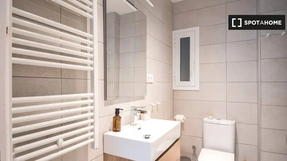 Flat with terrace to rent in Eixample, imagen 4