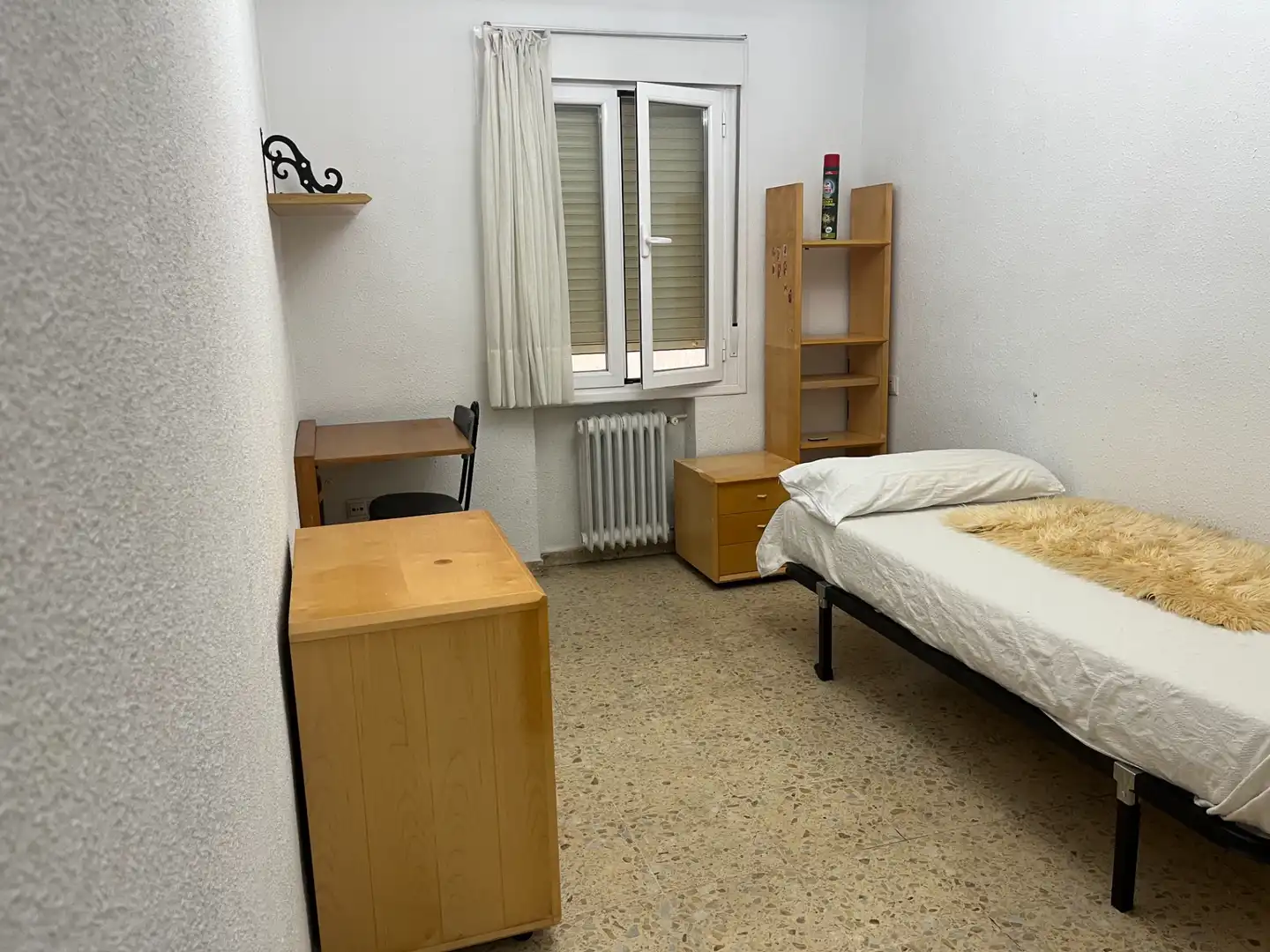 Bedroom of Flat for sale in Salamanca  with Heating, Parquet flooring and Furnished