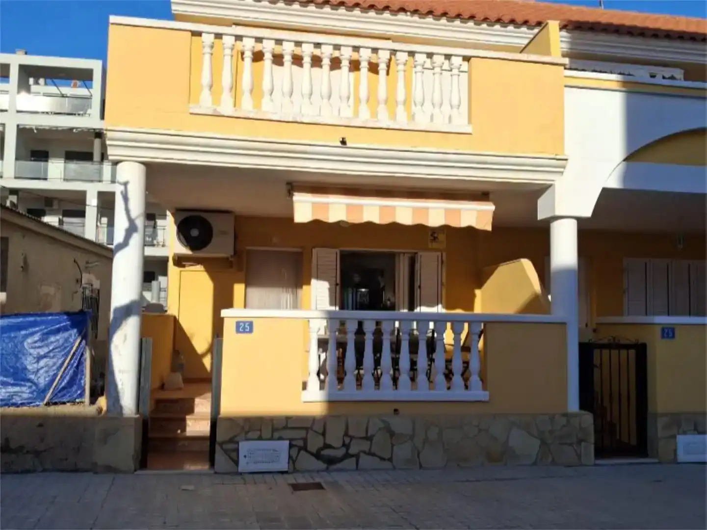 Vista exterior de Casa adosada en venda en Chilches / Xilxes amb Aire condicionat