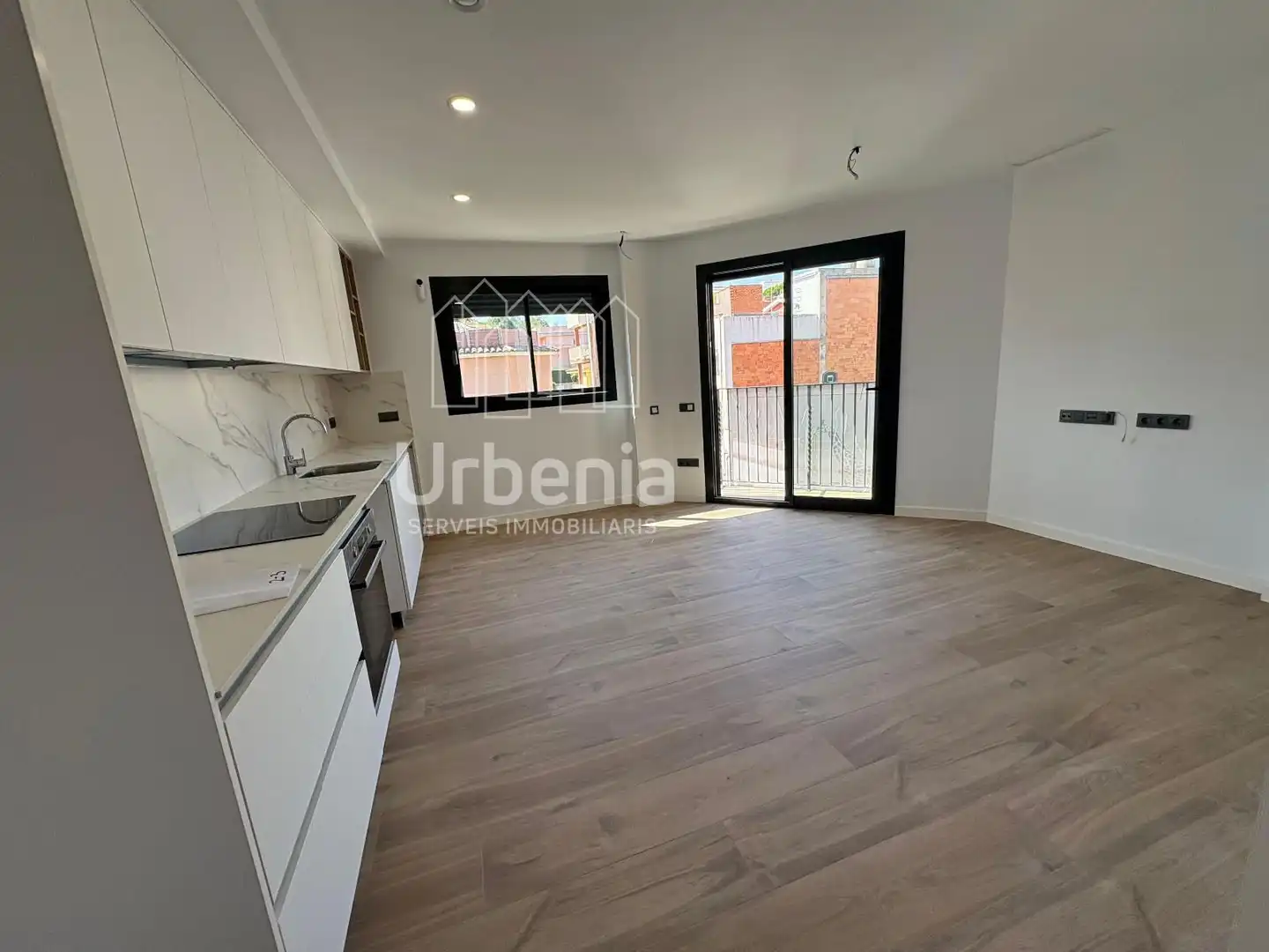 Außenansicht von Maisonette zum Verkauf in Blanes mit Klimaanlage, Heizung und Terrasse