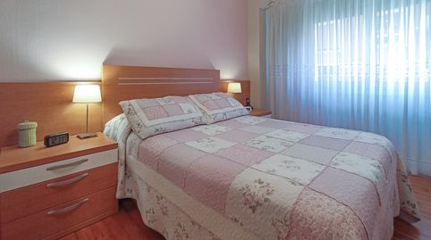 Foto 3 de Piso en venta en Calle Julián Gayarre Kalea, Txabarri - La Unión - Vista Alegre, Sestao