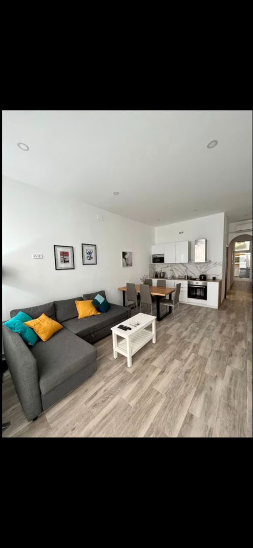 Living room of Planta baja for sale in Sant Adrià de Besòs  with Air Conditioner, Heating and Parquet flooring