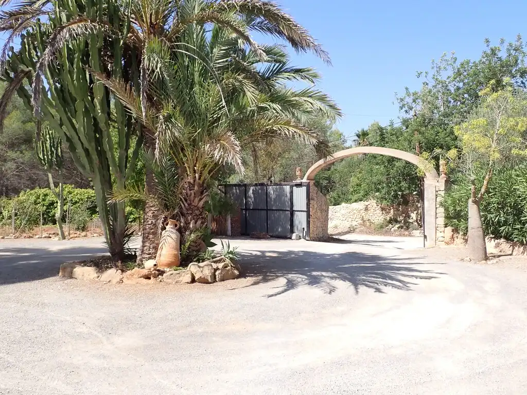 Casa rústica amb piscina en venda a Santa Eulària, imagen 20