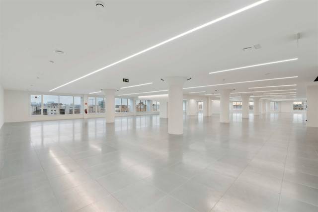 Oficina en Alquiler en Carrer de Joan d'Àustria en La Vila Olímpica del Poblenou