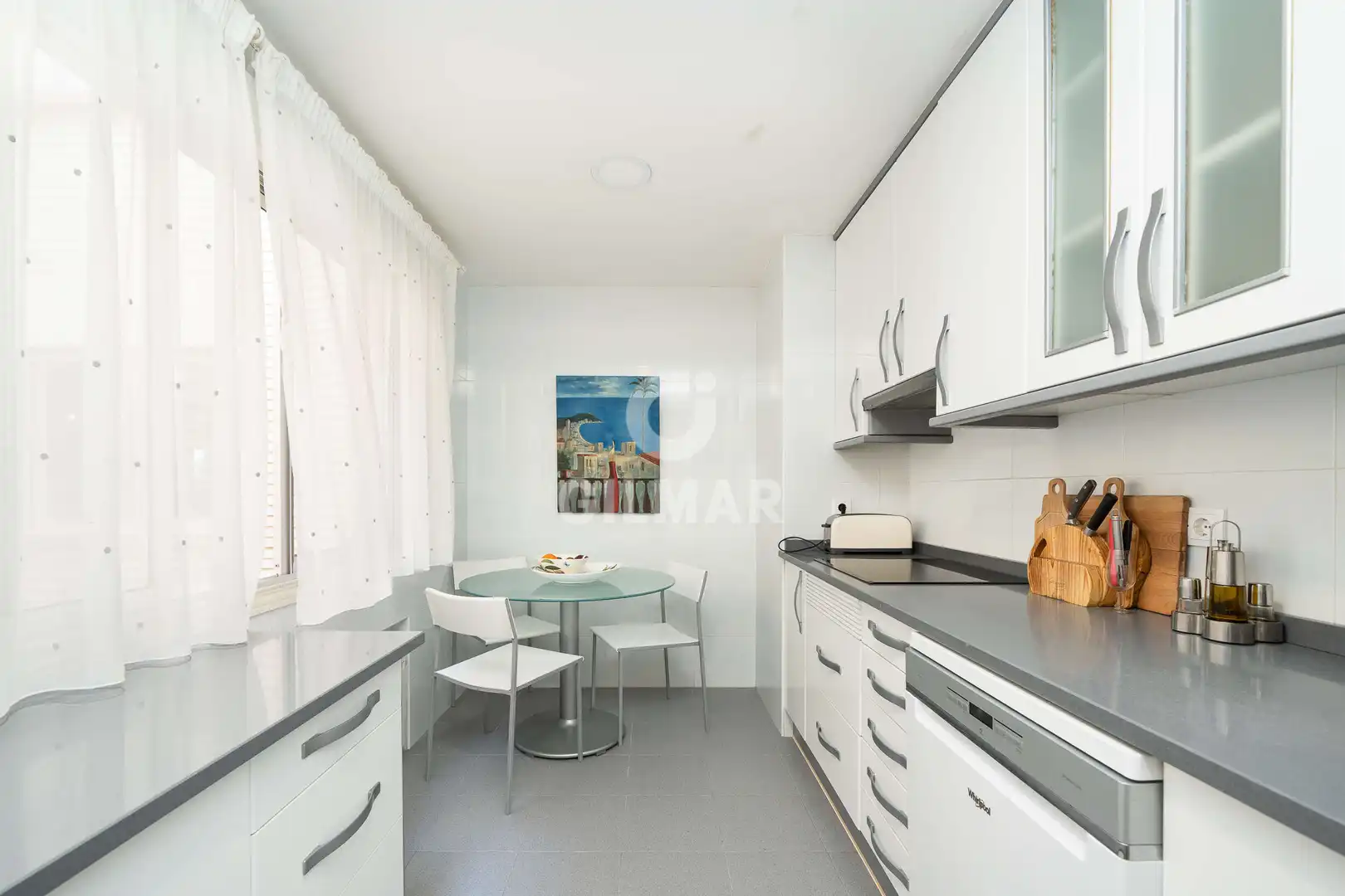 Küche von Wohnung zum Verkauf in Madrid mit Heizung, Abstellraum und Balkon