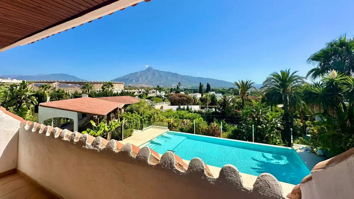 Adosado en venta en Nueva Andalucía, imagen 2