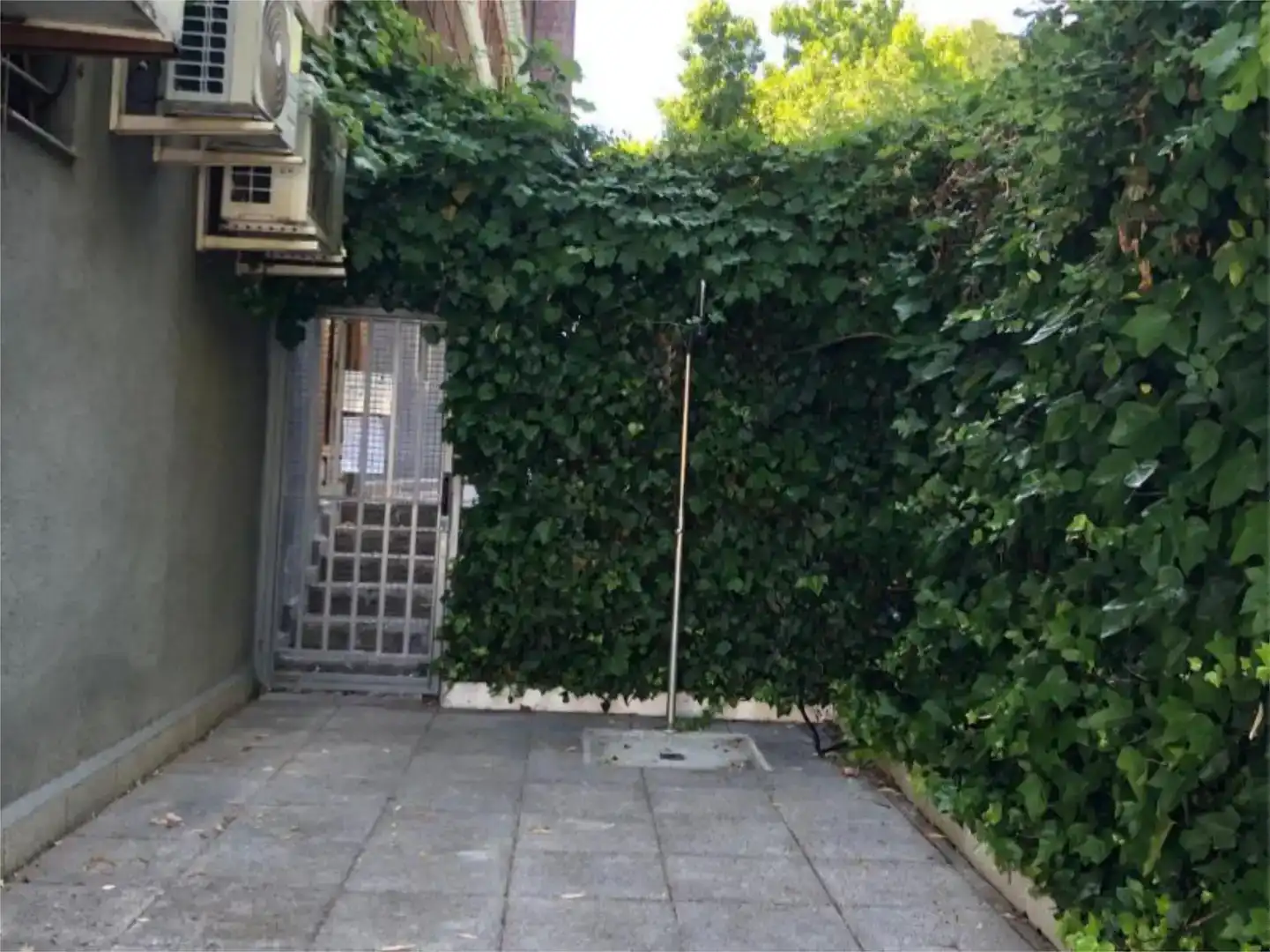 Jardí de Pis en venda en  Madrid Capital amb Aire condicionat, Terrassa i Piscina