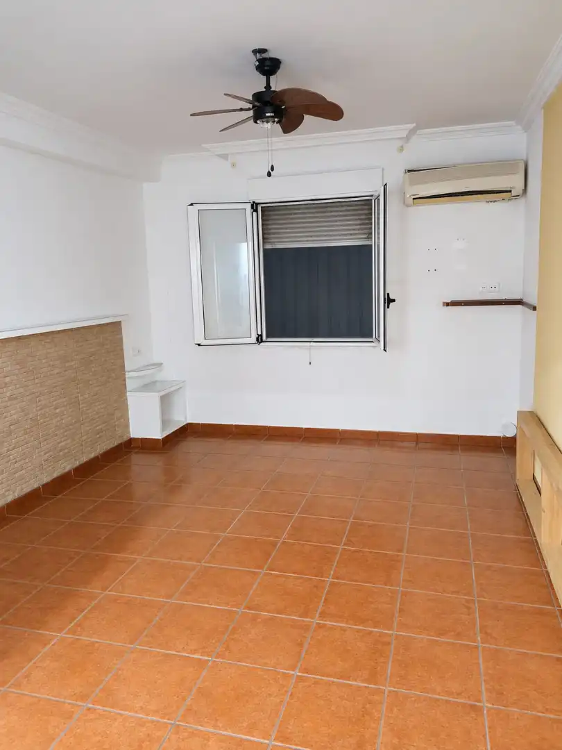 Flat with balcony for sale in Sant Josep - Zona Hospital, imagen 8
