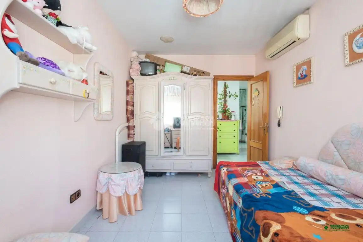 Dormitori de Casa adosada en venda en Níjar amb Aire condicionat
