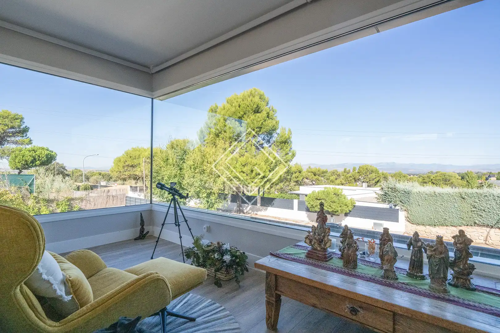 Vista exterior de Casa o xalet de lloguer en Villaviciosa de Odón amb Aire condicionat, Calefacció i Jardí privat