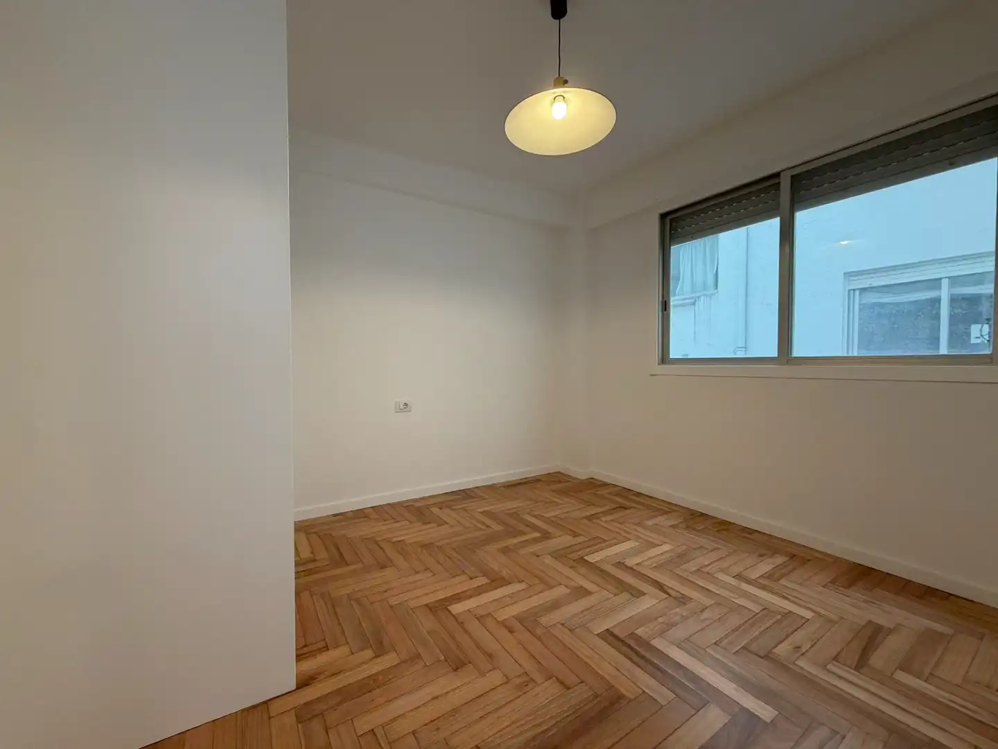 Habitación de Piso de alquiler en Vigo  con Calefacción, Parquet y Trastero