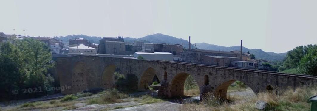 Vista exterior de Pis en venda en Manresa amb Jardí privat, Terrassa i Balcó