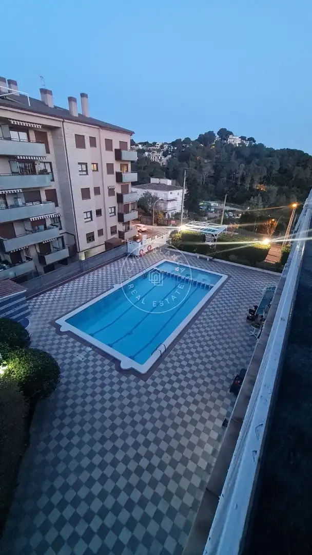 Piscina de Apartamento en venta en Lloret de Mar con Aire acondicionado, Calefacción y Amueblado