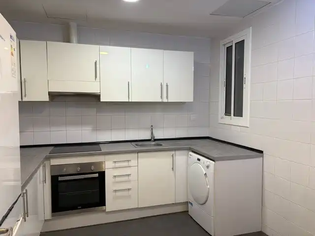 Wohnung zur Miete in Carrer de Rocafort, La Nova Esquerra de l'Eixample