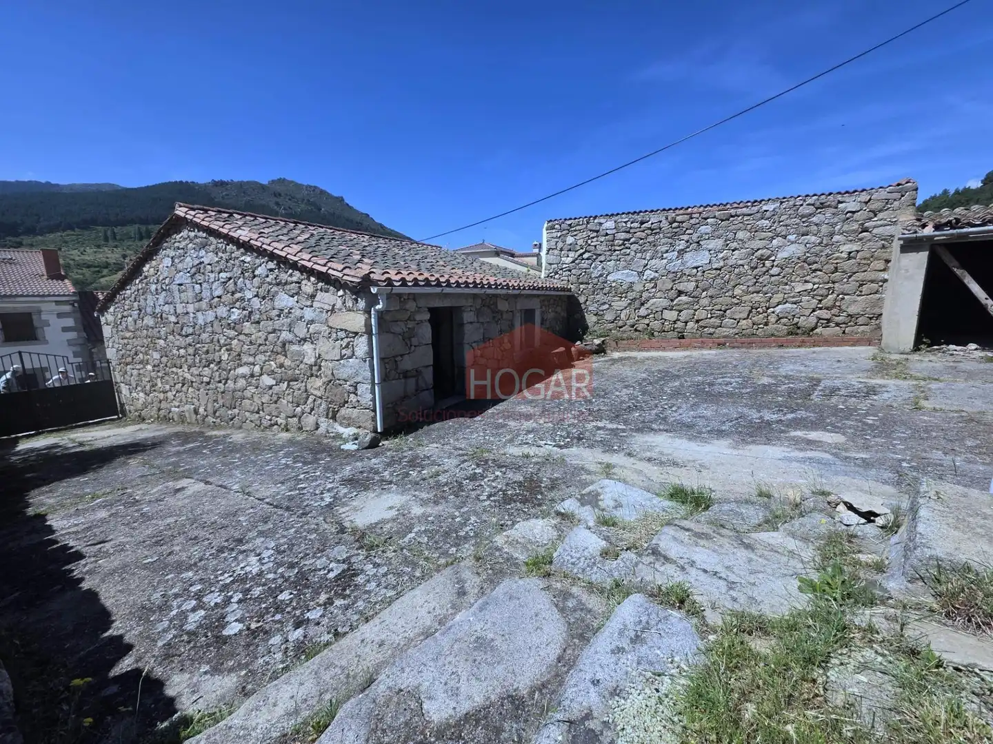 Vista exterior de Casa o chalet en venta en Villatoro con Amueblado