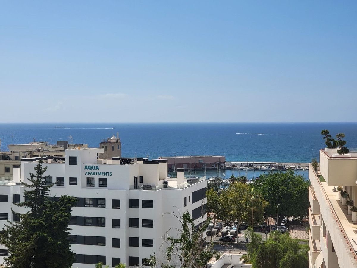 Exterior view of Apartment for sale in Marbella  with Terrace, Swimming Pool and Furnished