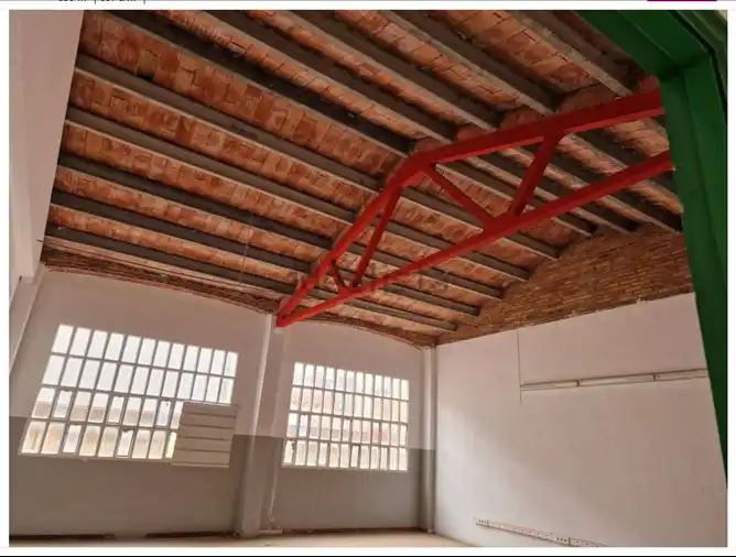 Local commercial à vendre à Carrer de Francesc Salvans, imagen 3