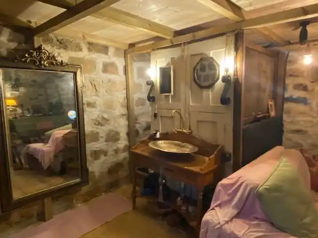 Bany de Casa o xalet en venda en Luena  amb Jardí privat