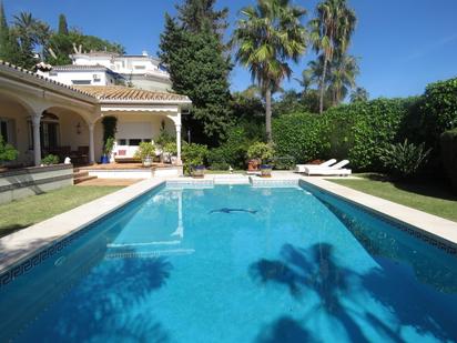 Jardí de Casa o xalet en venda en Estepona amb Terrassa i Piscina