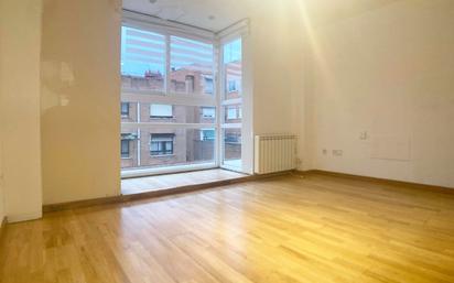 Living room of Flat to rent in  Madrid Capital  with Air Conditioner